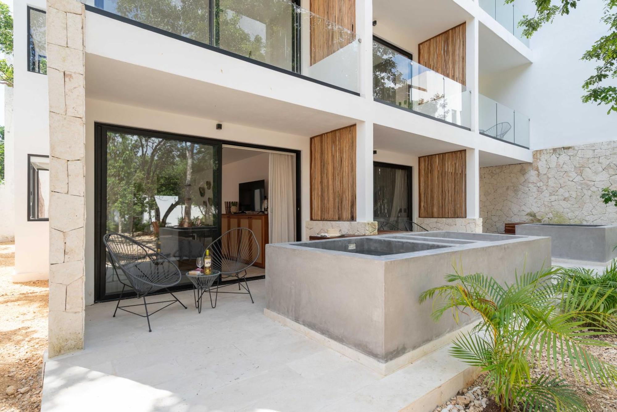Erena Apartment *